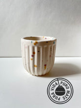 Cargar imagen en el visor de la galería, Morales ceramica beige
