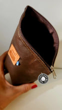 Cargar imagen en el visor de la galería, Yerbero de cuero
