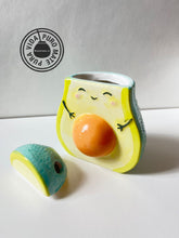 Cargar imagen en el visor de la galería, Mate de Ceramica Aguacate
