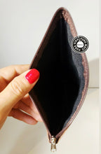 Cargar imagen en el visor de la galería, Yerbero de cuero
