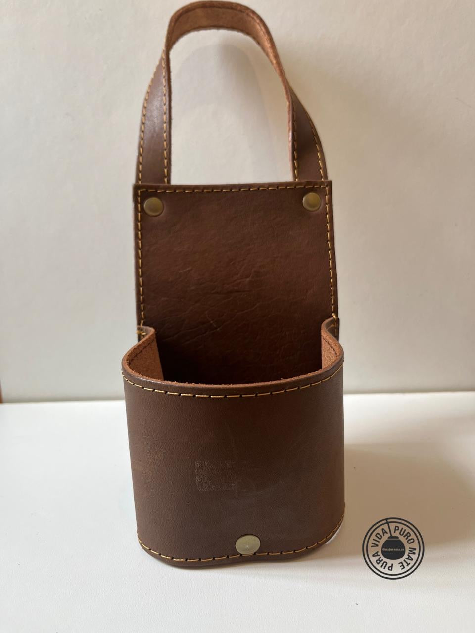 Porta mate de cuero
